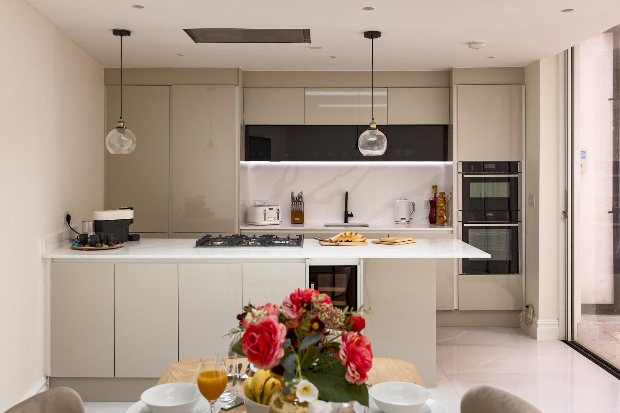 3-bdr Stunning Lux Parking Casa vacanze Londra