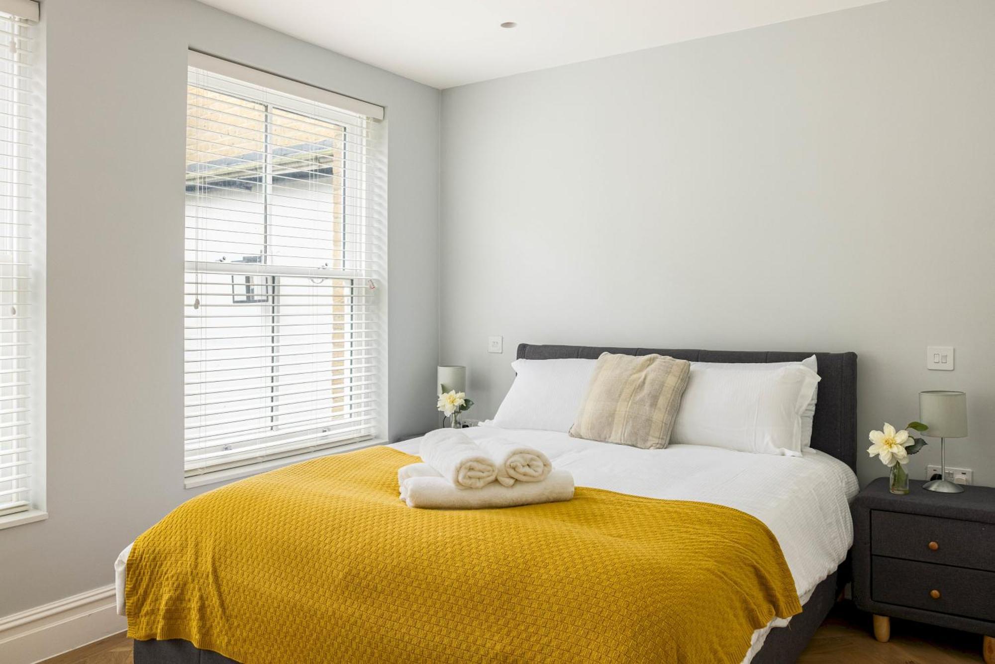 3-bdr Stunning Lux Parking *